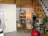 Nagymez� utc�ban t�nd�ri garzon elad�.